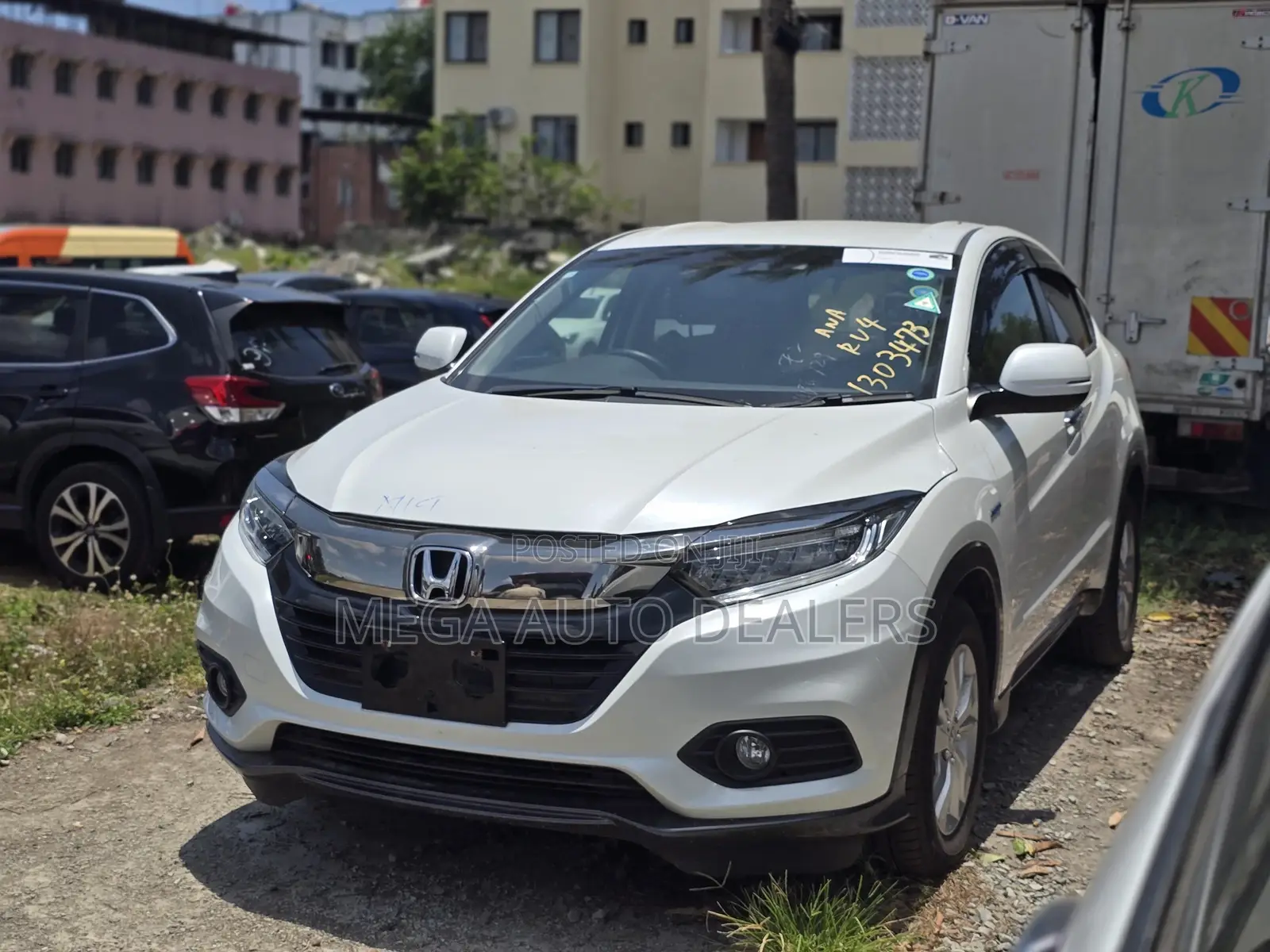 Honda Vezel 2018 White