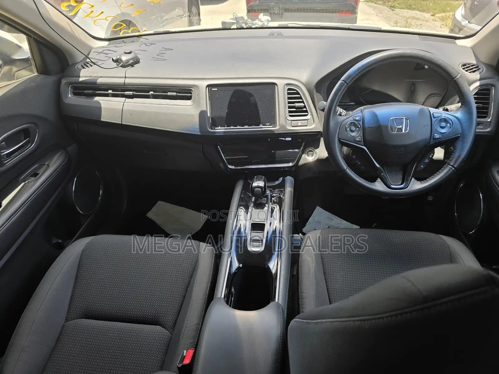 Honda Vezel 2018 White