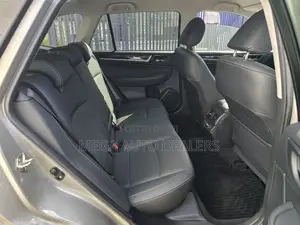 Subaru Outback 2018 Gray