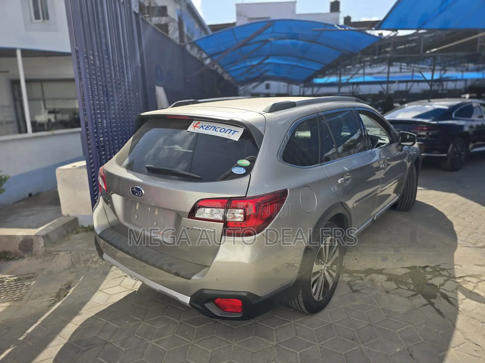 Subaru Outback 2018 Gray