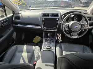Subaru Outback 2018 Gray