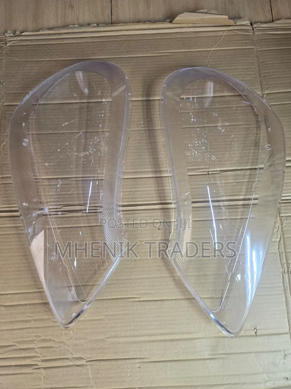 Porsche Cayenne Headlight Lens 2010
