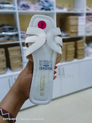 Clear Wipe and Go Sandal
