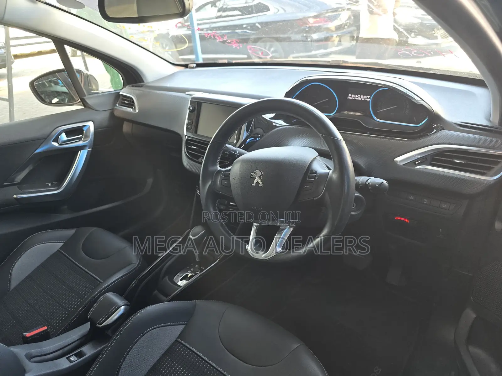 Peugeot 2008 2018 Brown