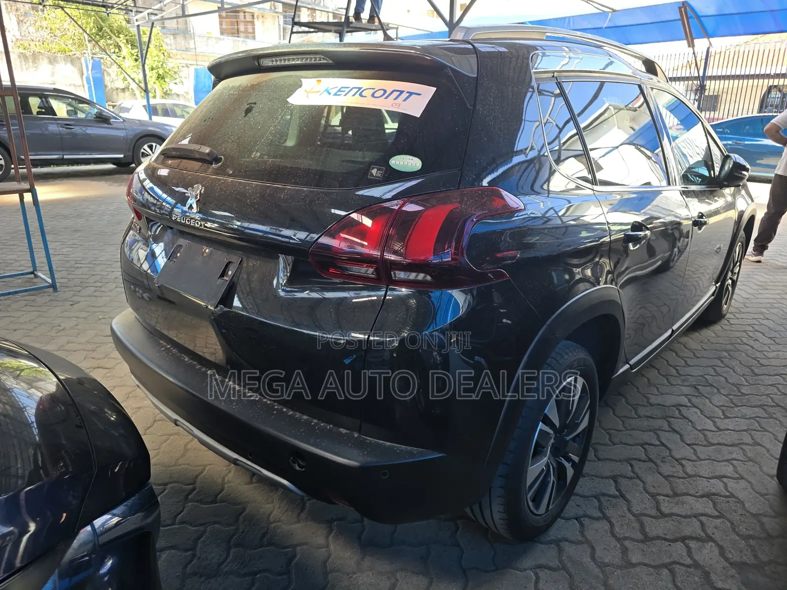 Peugeot 2008 2018 Brown