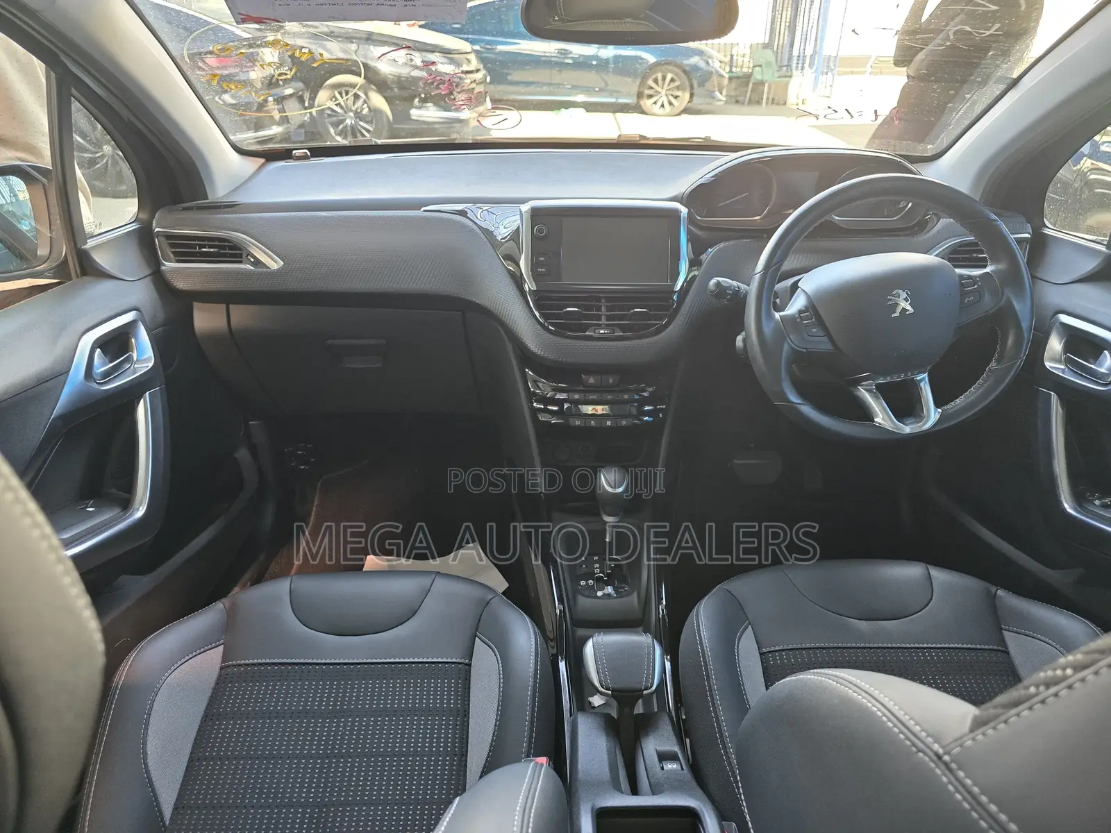 Peugeot 2008 2018 Brown