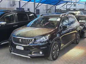 Peugeot 2008 2018 Brown