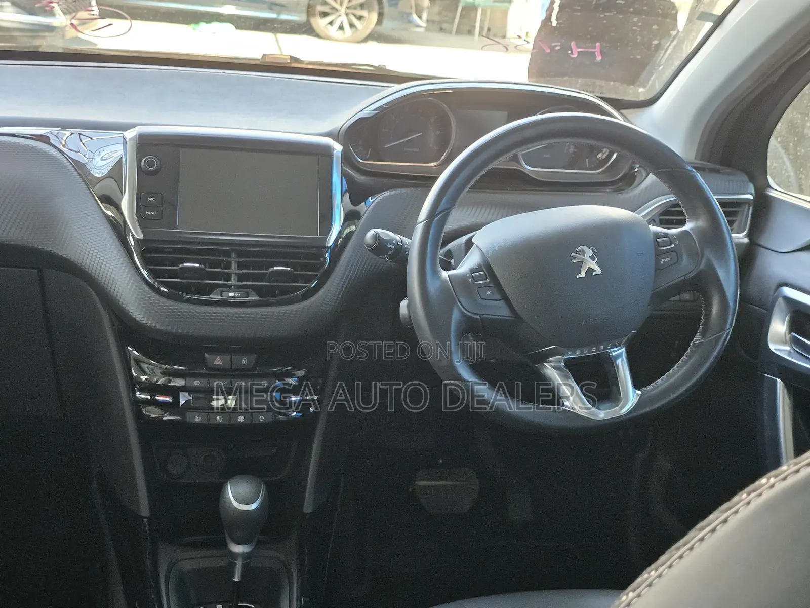 Peugeot 2008 2018 Brown