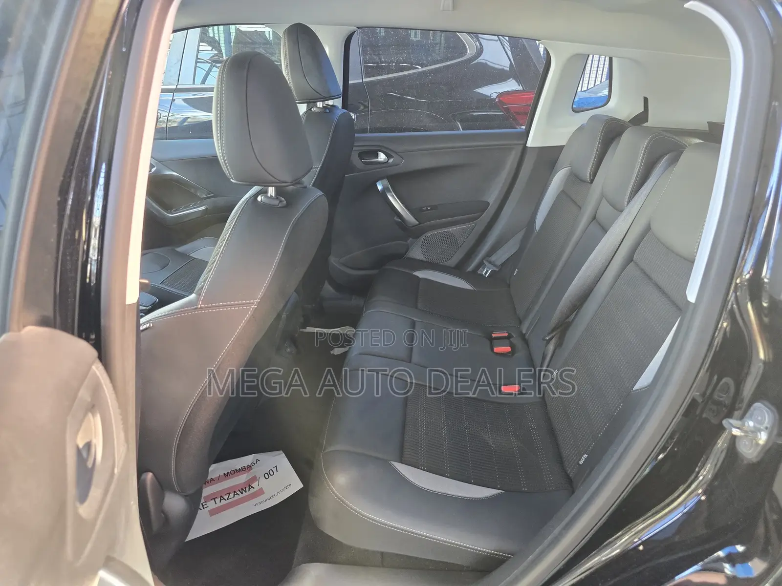 Peugeot 2008 2018 Brown