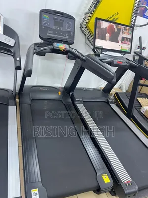 Professional Merc V9 Treadmill | 210kg Capacity Auto Incline