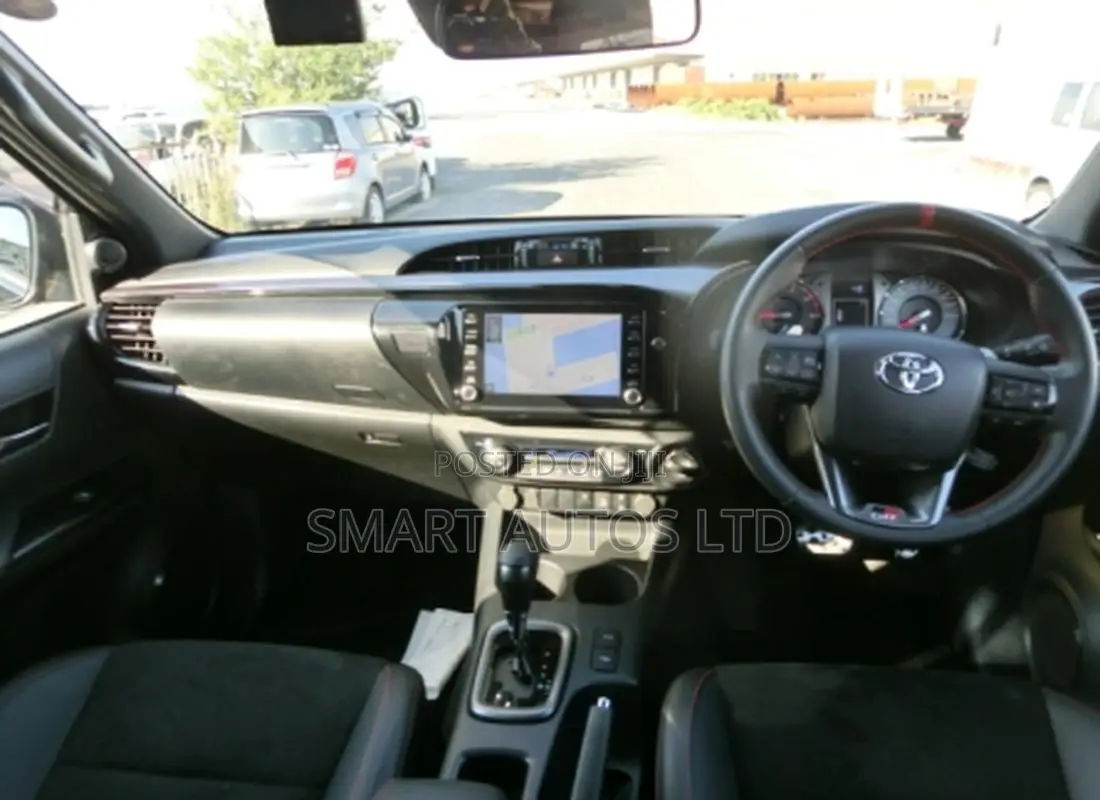 Toyota Hilux Revo Double Cab Deisel 2.4 AWD 2022 Black