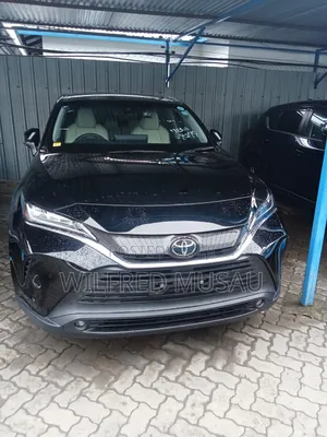 Toyota Harrier 2.0 2020 Black
