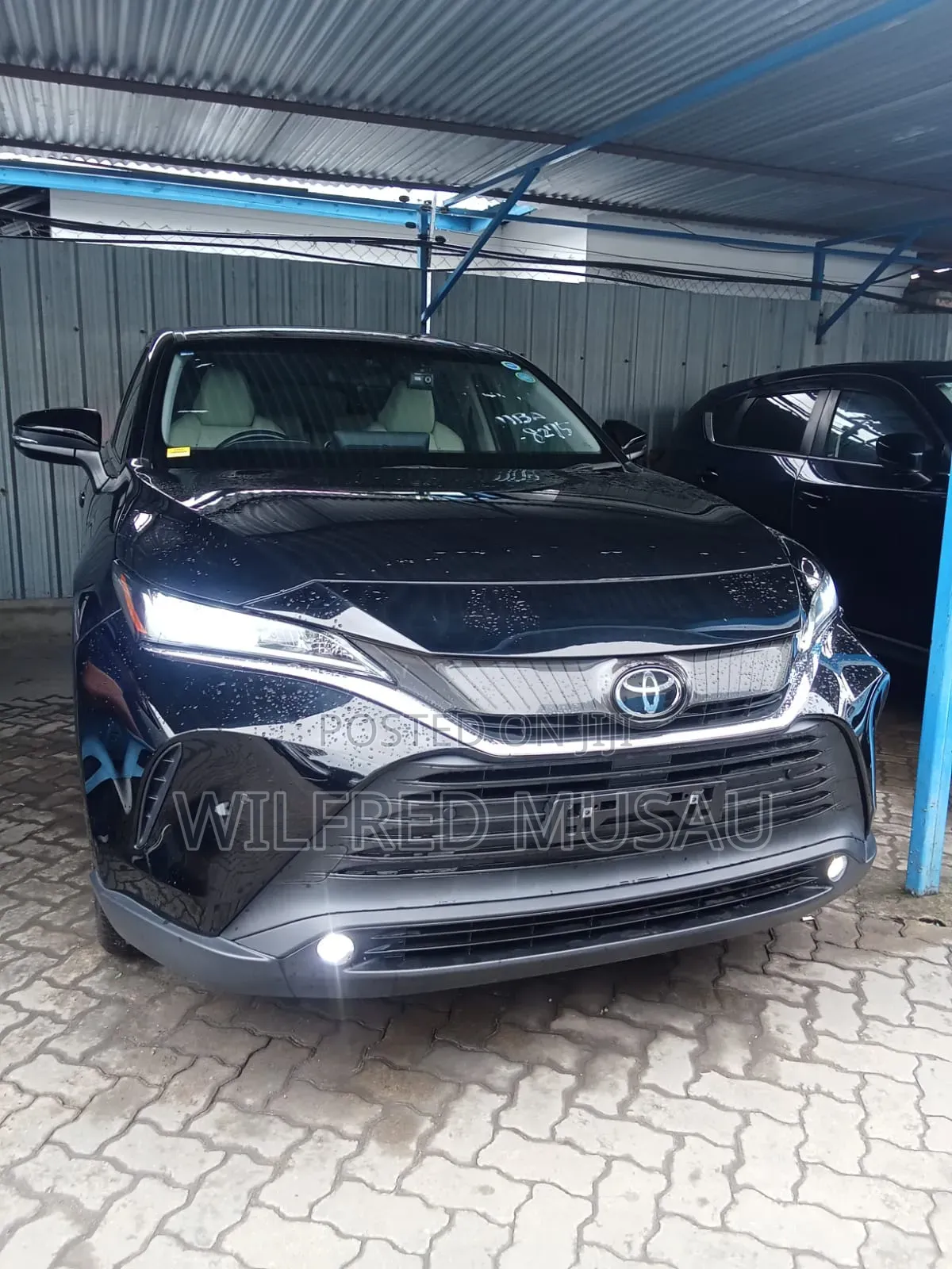 Toyota Harrier 2.0 2020 Black