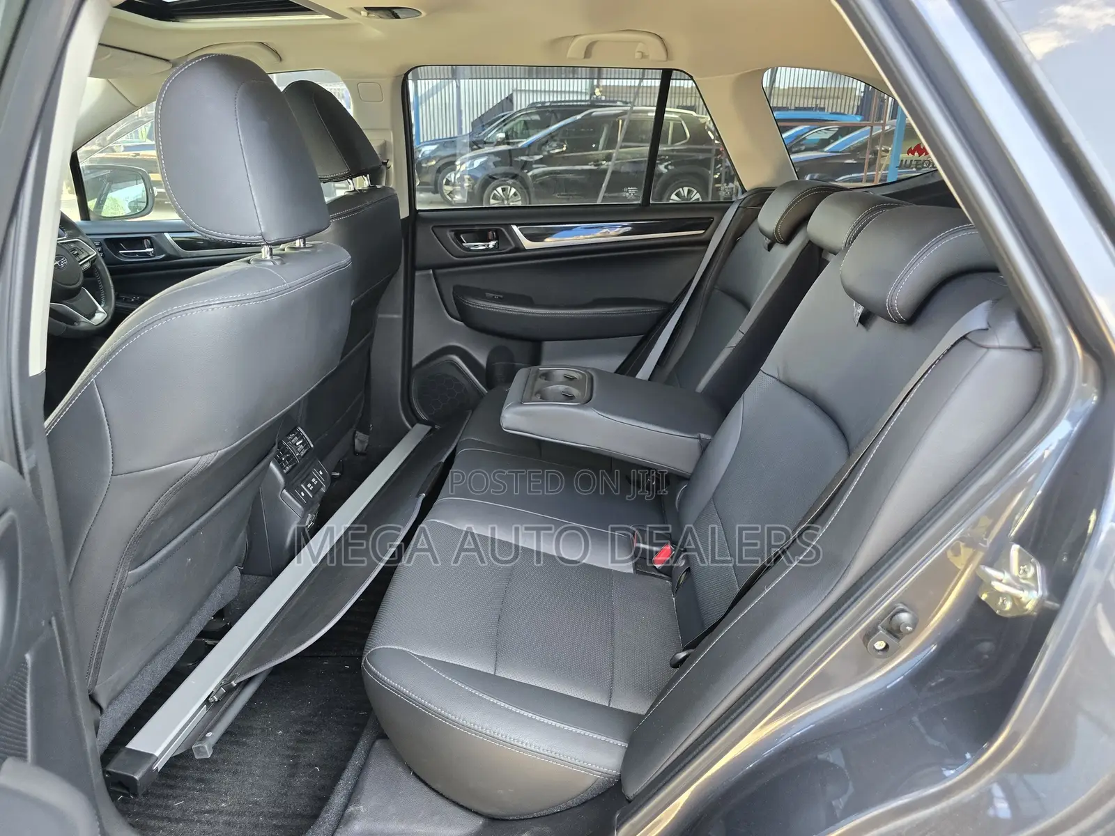 Subaru Outback 2018 Gray