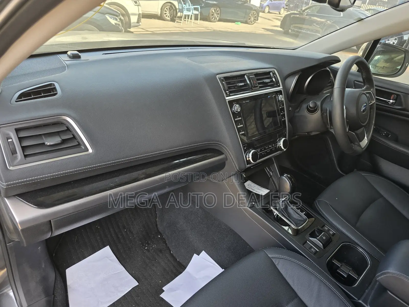 Subaru Outback 2018 Gray