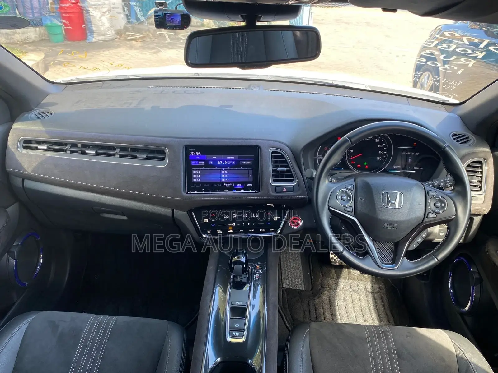 Honda Vezel 2018 White