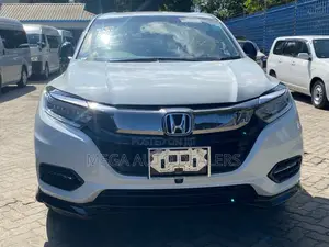 Honda Vezel 2018 White