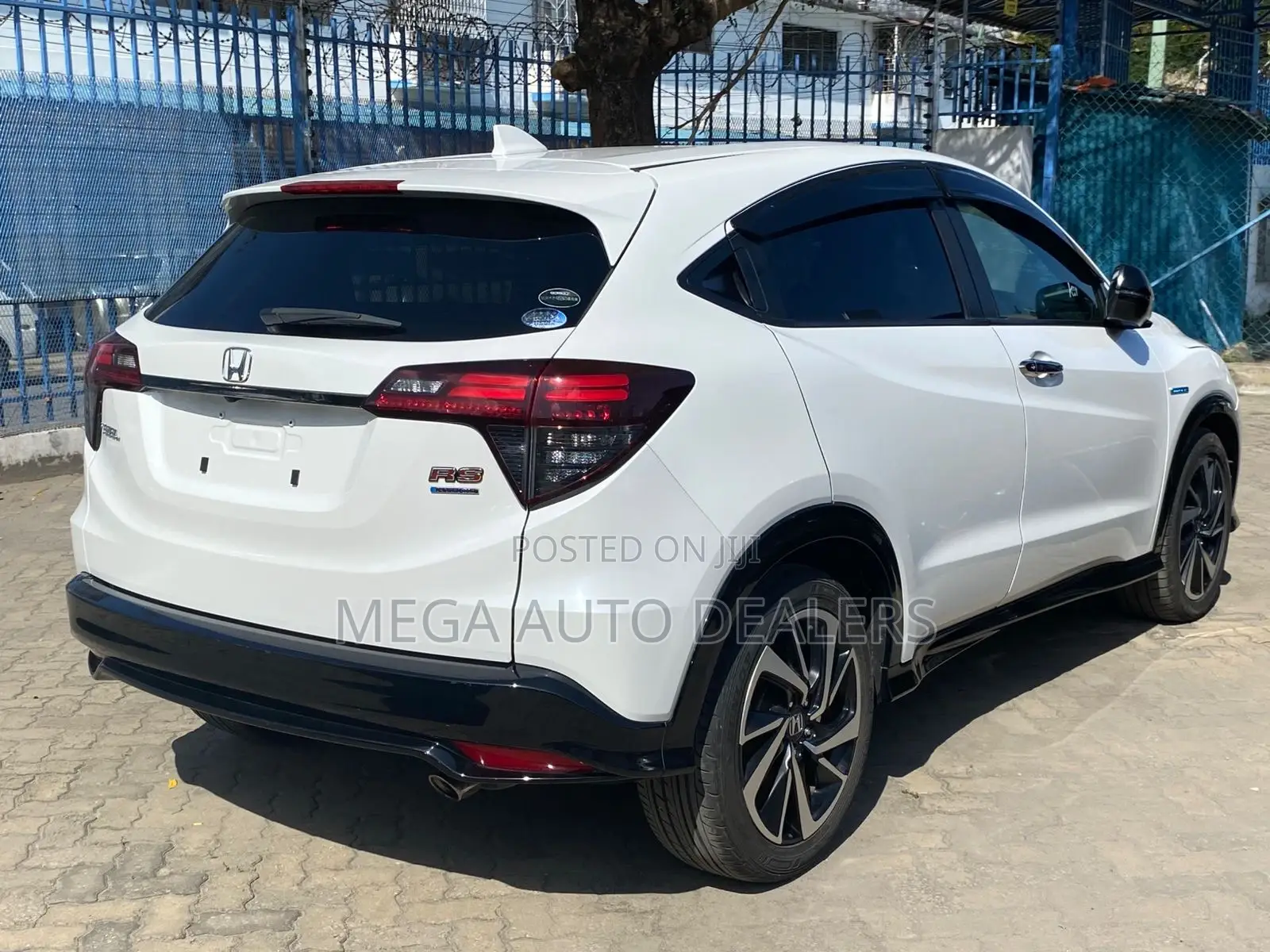 Honda Vezel 2018 White