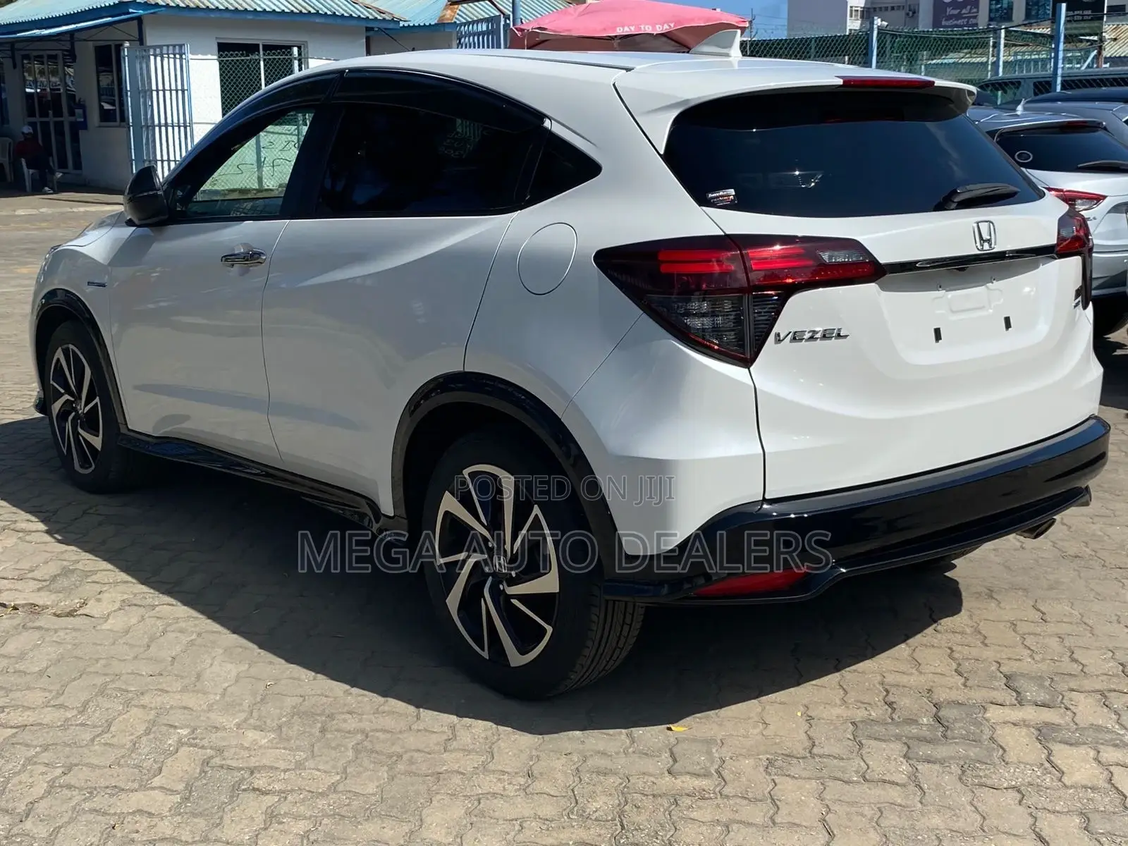 Honda Vezel 2018 White