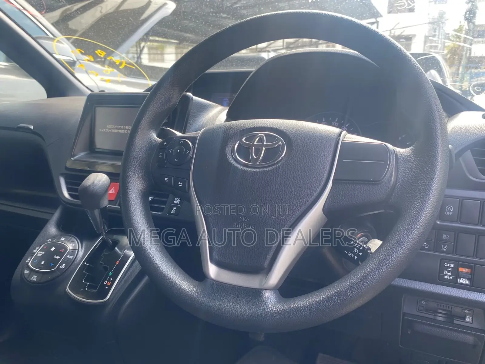 Toyota Voxy 2018 Blue