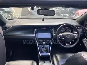 Toyota Harrier 2019 Black