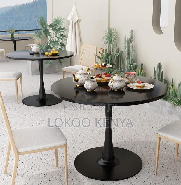 Dining Table : Elegant Black Round Garden Table - thumbnail 4