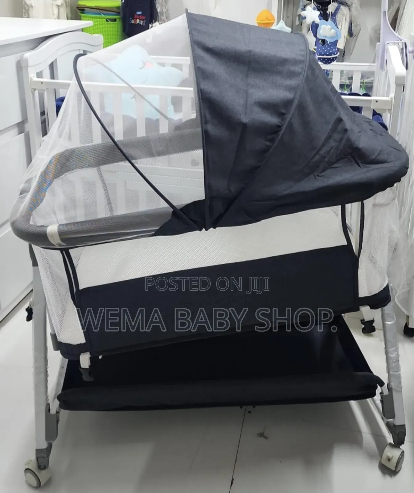 Baby Co Sleeper/Bedside Crib With Rocking System