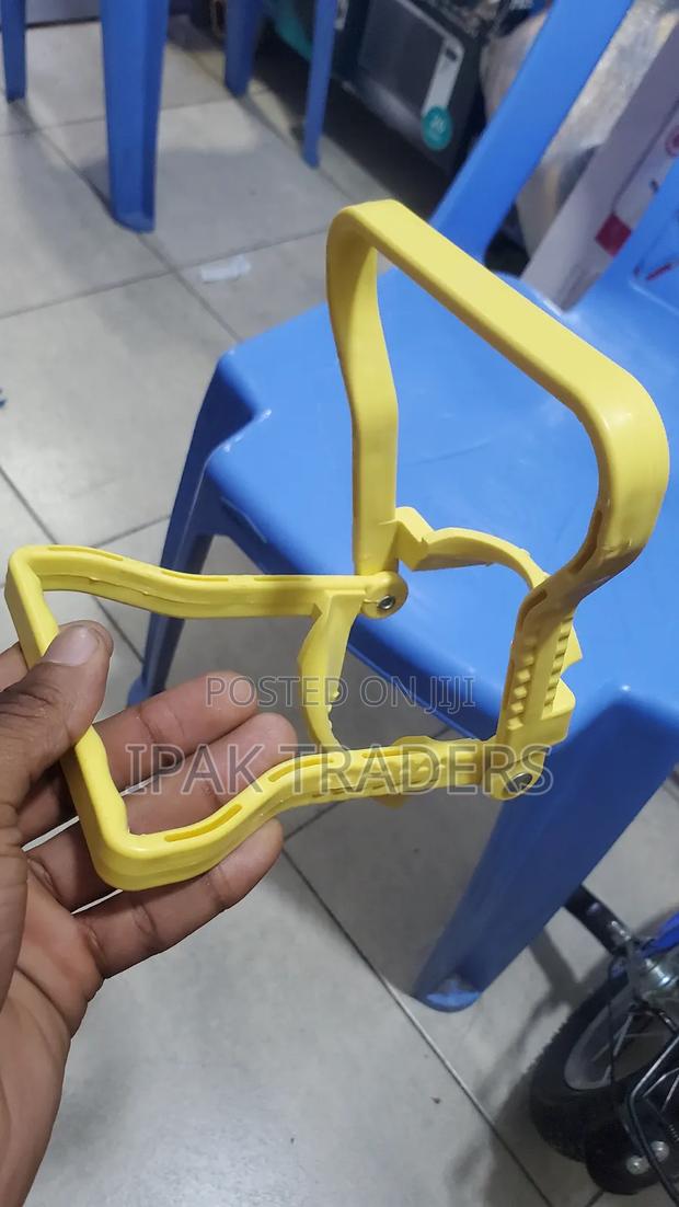 Water Bottle Lifter Handle - thumbnail 2