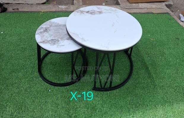 Elegant Round Circular Marble Textured Nesting Coffee Tables 2 Pieces - thumbnail 3