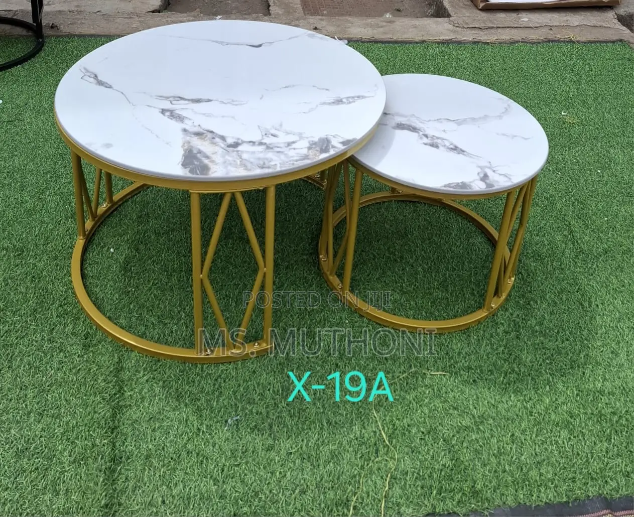 Elegant Round Circular Marble Textured Nesting Coffee Tables 2 Pieces