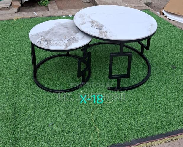 Elegant Round Circular Marble Textured Nesting Coffee Tables 2 Pieces - thumbnail 5