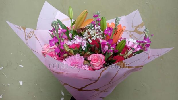 Fresh Blooming Flowers - thumbnail 19