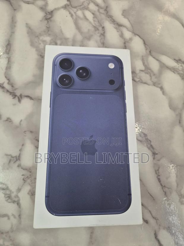 New Apple iPhone 17 Pro Max 256 GB Blue - thumbnail 6