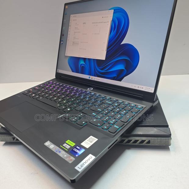 Laptop Lenovo Legion 7 32GB Intel Core I9 SSD 1T - thumbnail 4