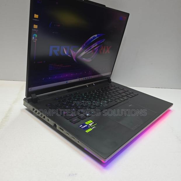 Laptop Asus ROG Zephyrus G16 32GB Intel Core I9 SSD 1T - thumbnail 3