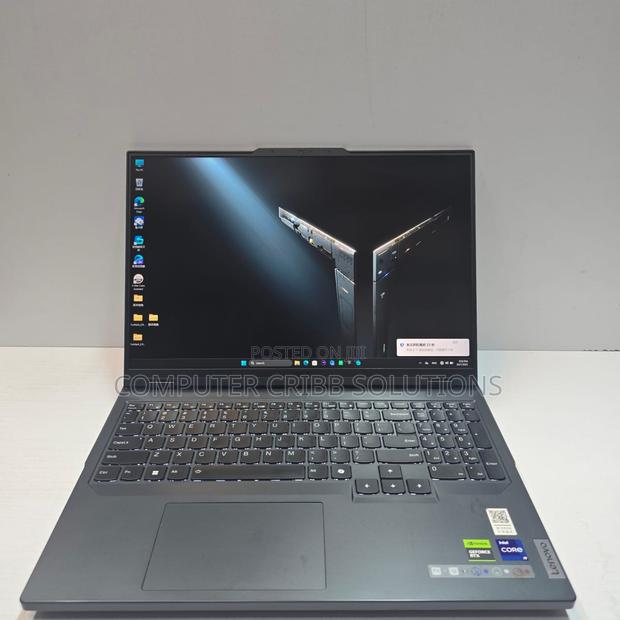Laptop Lenovo Legion 7 32GB Intel Core I9 SSD 1T - main view