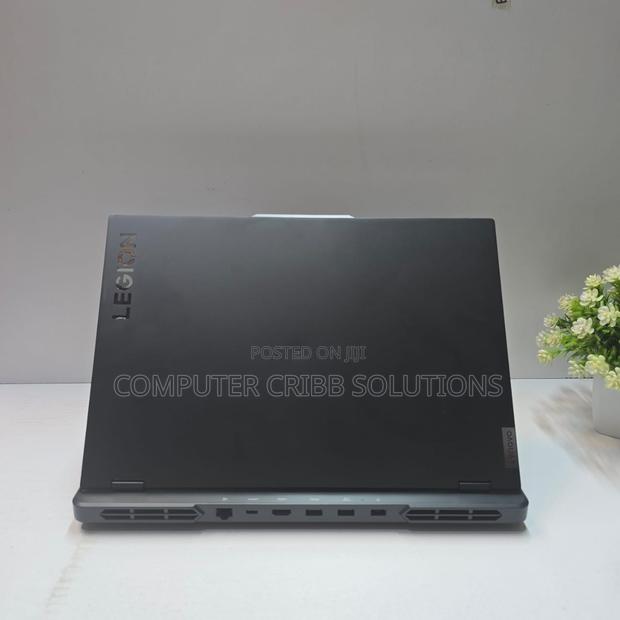 Laptop Lenovo Legion 7 32GB Intel Core I9 SSD 1T - thumbnail 3