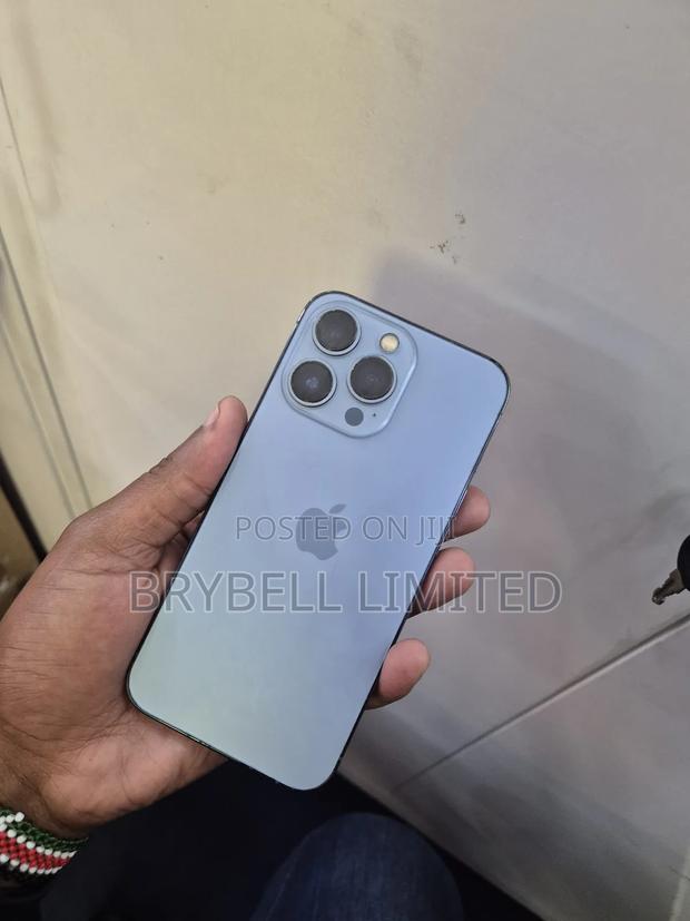 Apple iPhone 13 Pro 256 GB Blue - thumbnail 4