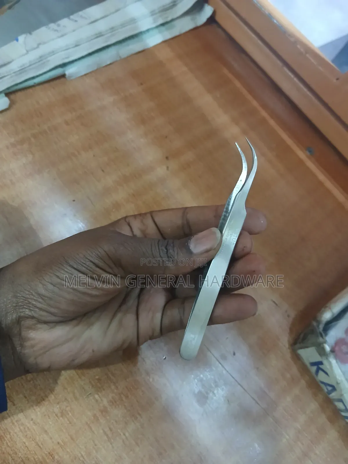 Sharpbend Tweezer