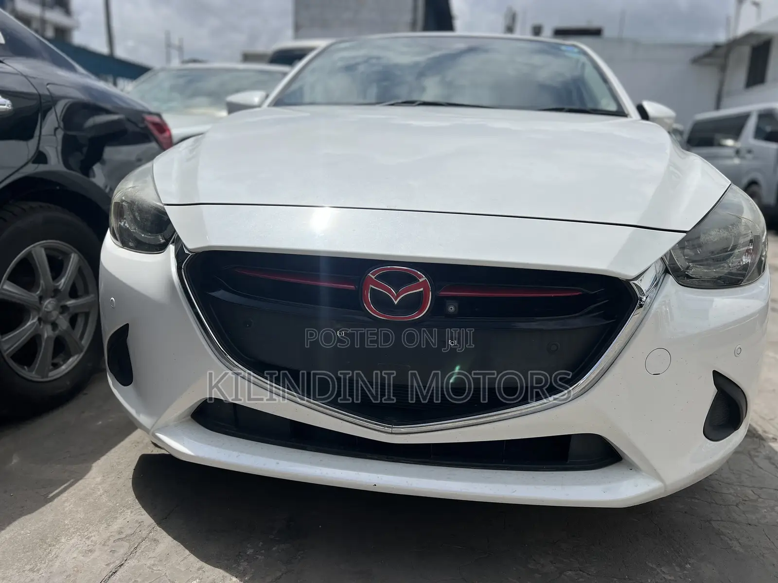 Mazda Demio 2018 White