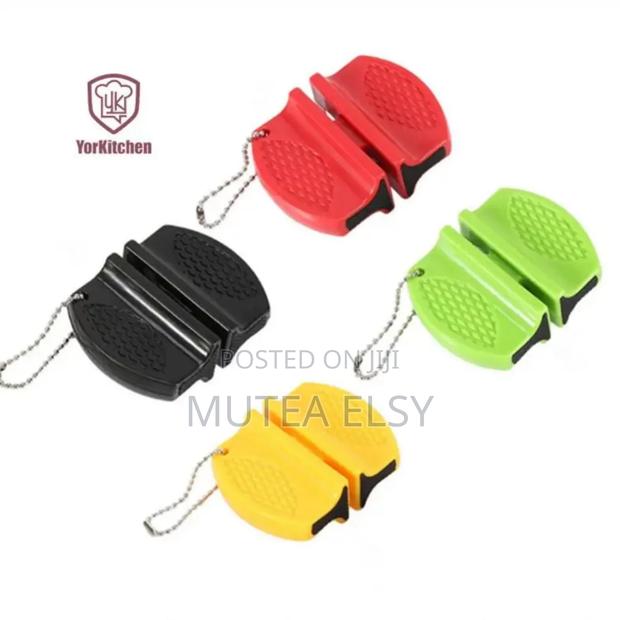 Black,Green, Yellow Red Anti Skid Knife Sharpener