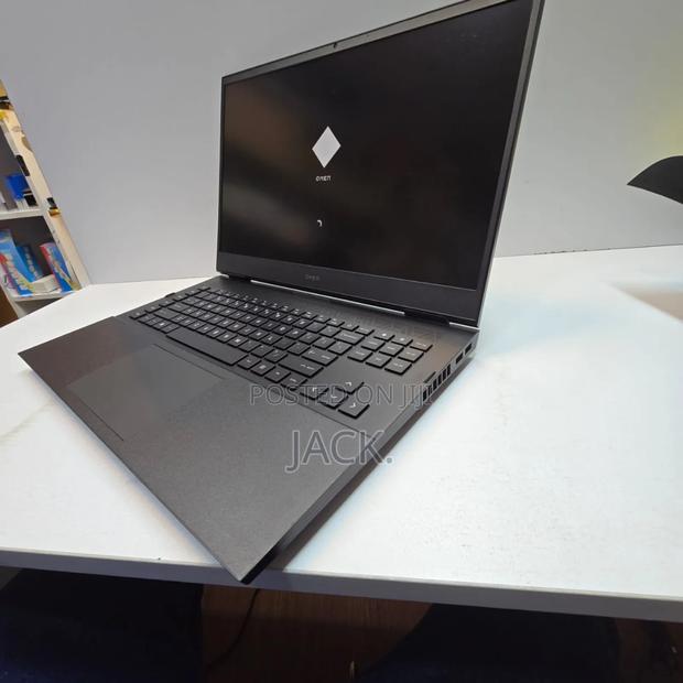 Laptop HP Omen 17 32GB Intel Core I9 SSD 1T - thumbnail 3