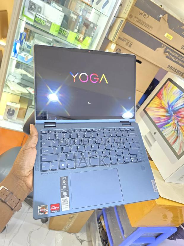 Laptop Lenovo Yoga 7 15ITL5 8GB AMD Ryzen 5 SSD 512GB - main view