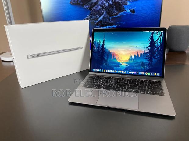 Laptop Apple MacBook Air 2018 8GB Intel Core i5 SSD 256GB - main view