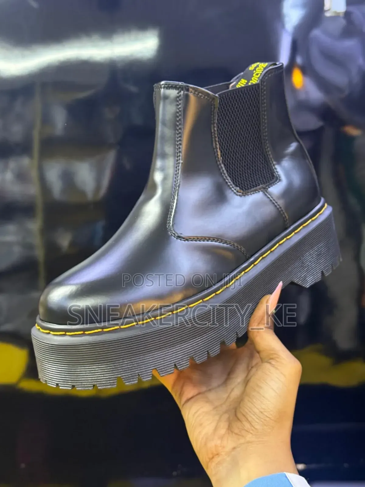 Dr Martens Chelsea Boots