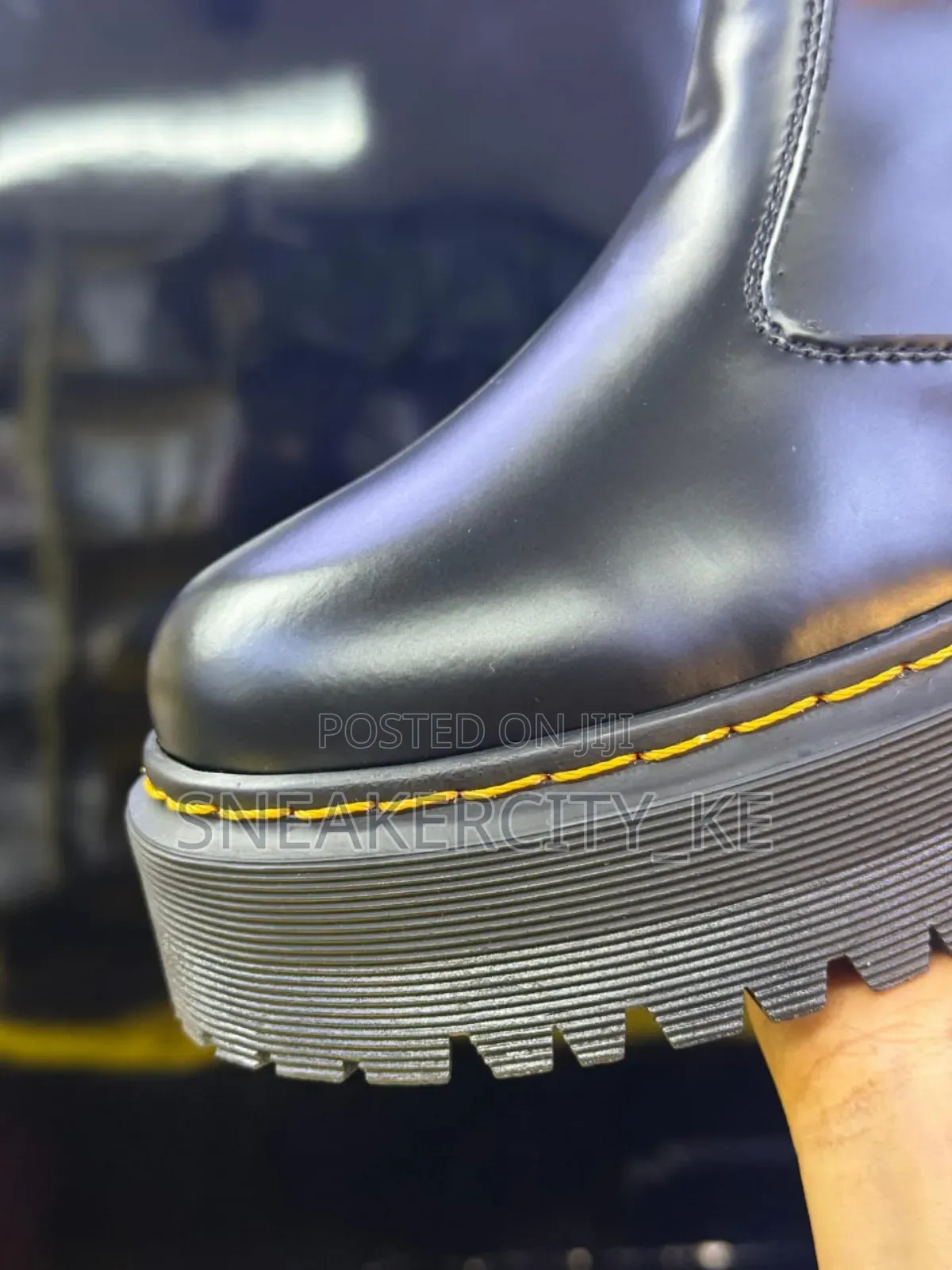 Dr Martens Chelsea Boots