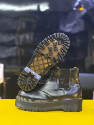 Dr Martens Chelsea Boots
