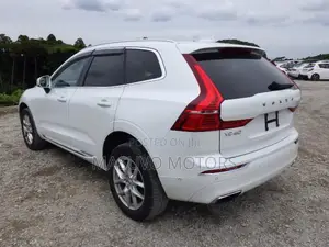 Volvo XC60 T5 Inscription AWD 2018 White