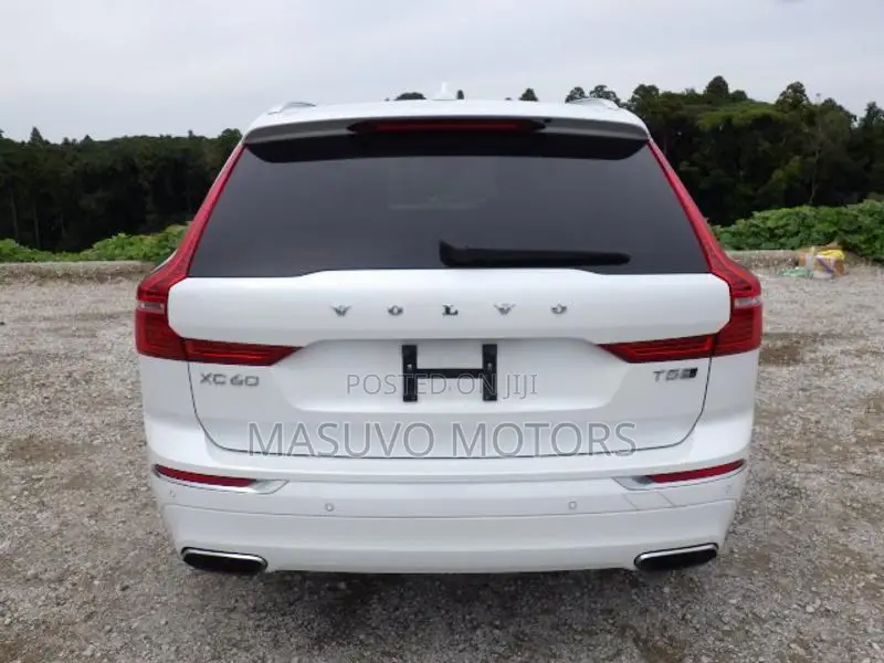 Volvo XC60 T5 Inscription AWD 2018 White