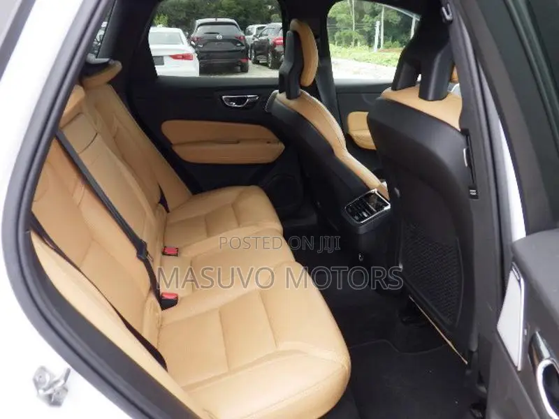 Volvo XC60 T5 Inscription AWD 2018 White